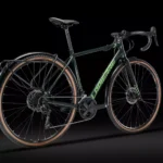 Velo-de-route-Lapierre-Crosshill-3.0-2025.jpg