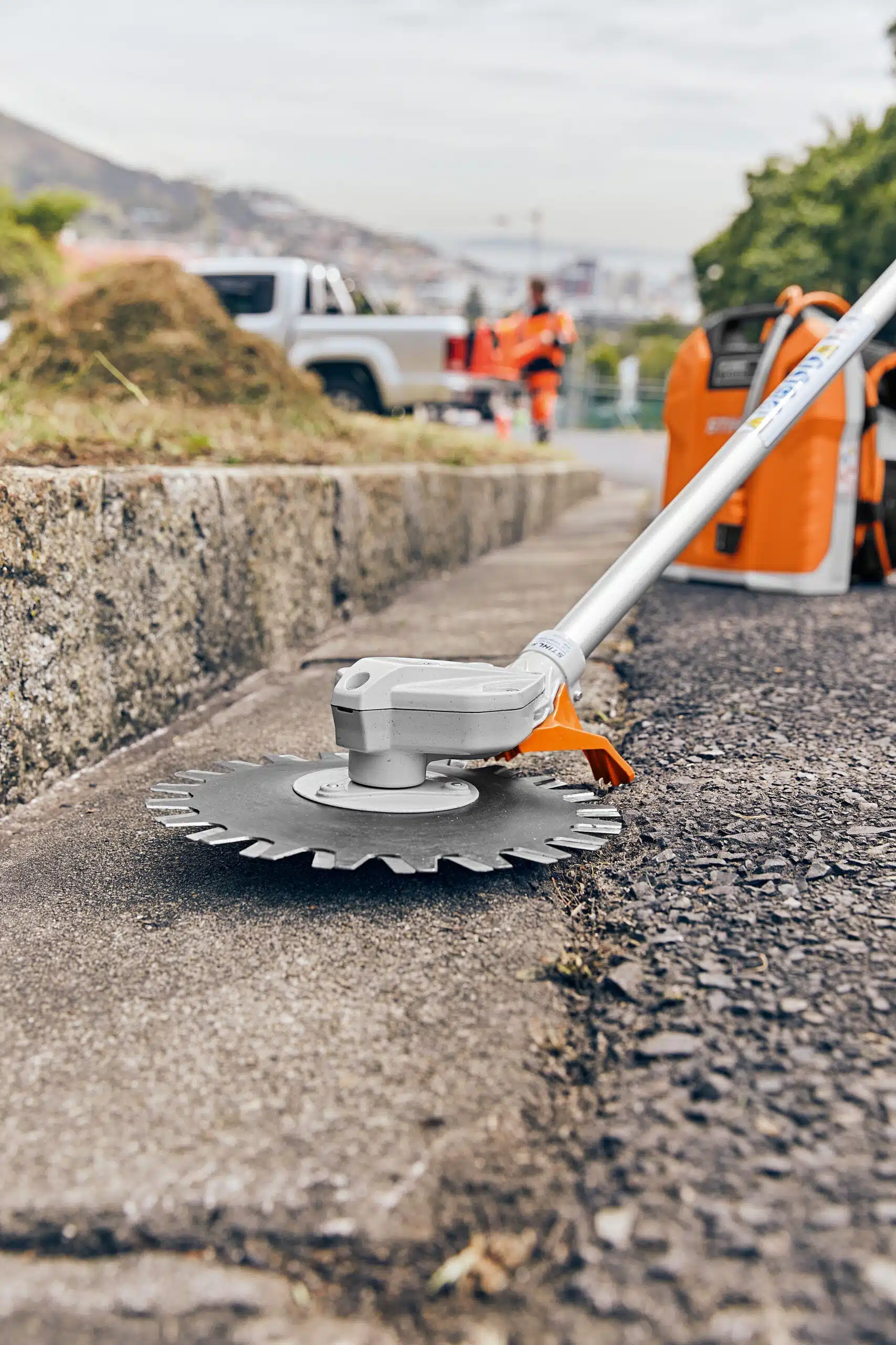 STIHL-CombiSysteme-KMA-130R-3-scaled.jpg.webp