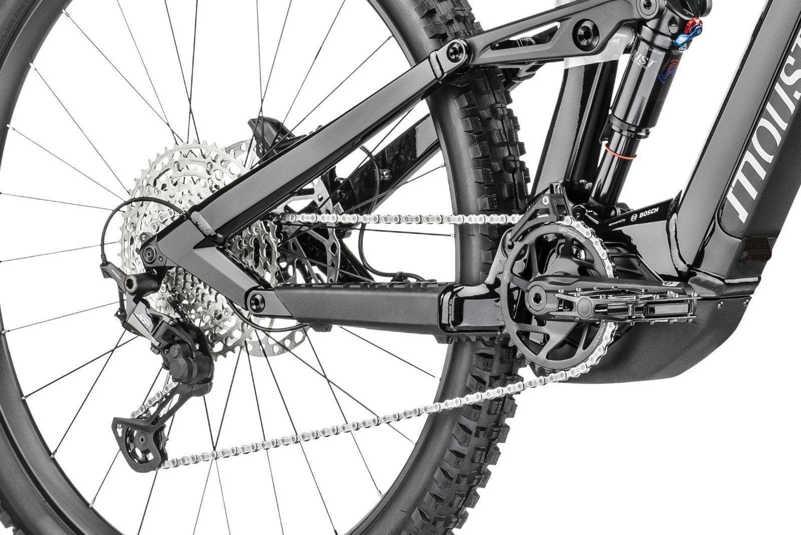 Samedi-29-game-5-rs-front-drivetrain.jpg