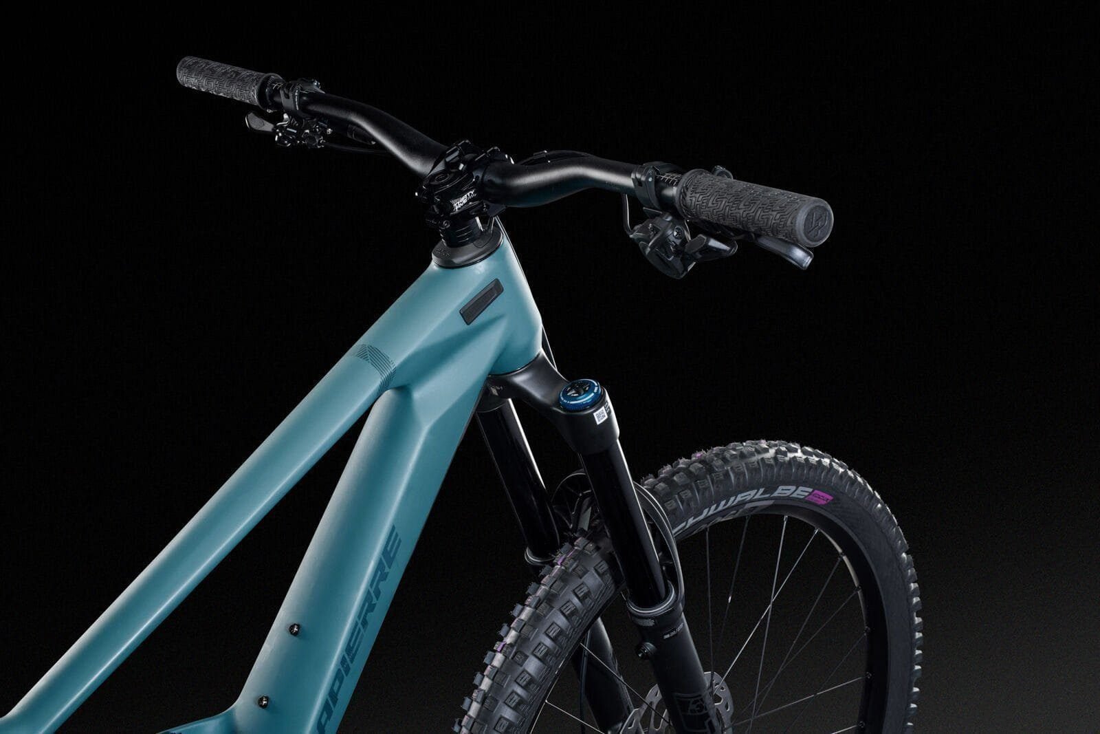 Spicy-CF-7.9-Lapierre-MY24-2024-2.jpeg