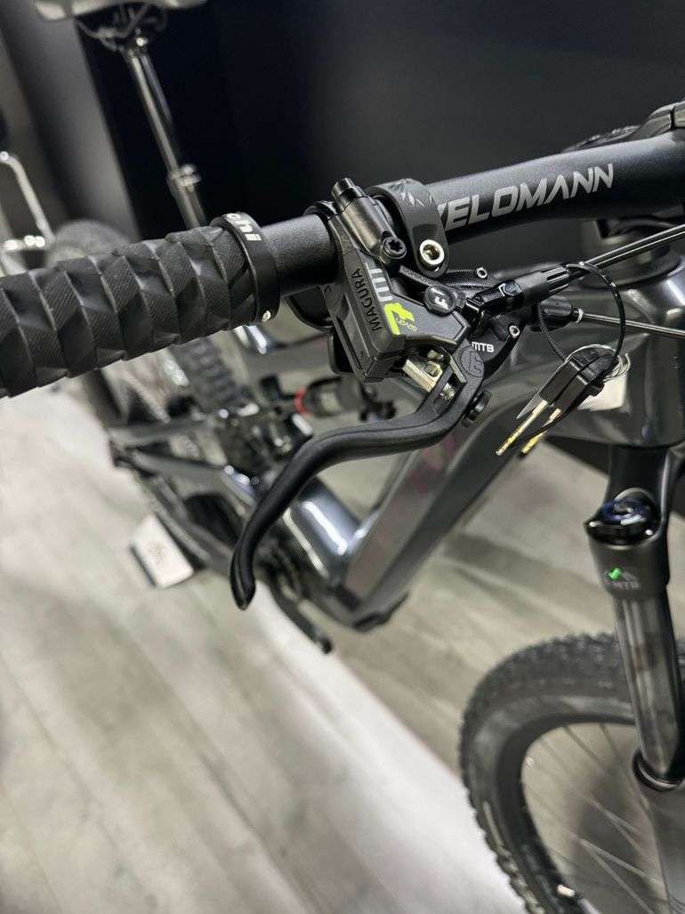 VTT-Electrique-bianchi-e-Vertic-FX-Type-Pro-2.jpg