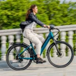 Velo-Electrique-de-Ville-Fiido-C11-blanc-1.webp