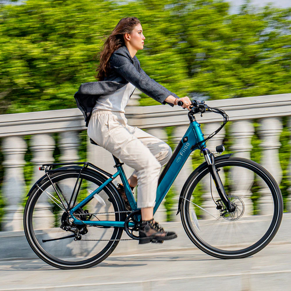 Velo-Electrique-de-Ville-Fiido-C11-blue.webp
