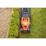 black-decker-tondeuse-a-gazon-electrique-filaire-1.webp