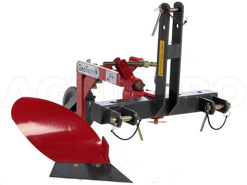 charrue-monosoc-pour-tracteur-geotech-dp16-versoir-court-charrue-monosoc-pour-tracteur-geotech-dp16-versoir-court-14119_0_1536847295_IMG_6290.jpg