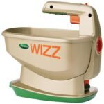 scotts-wizz-battery-operated-handheld-spreader-a71e436e-30f9-41eb-adfb-34d5297216c2-jpgrendition.jpg